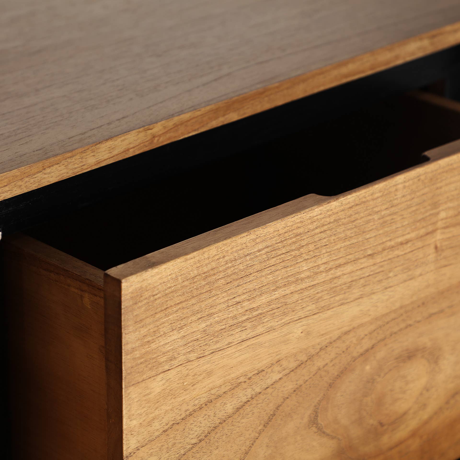 Kodu - Wholesale Sideboard - Mindi wood sideboard in light brown 170x40x755