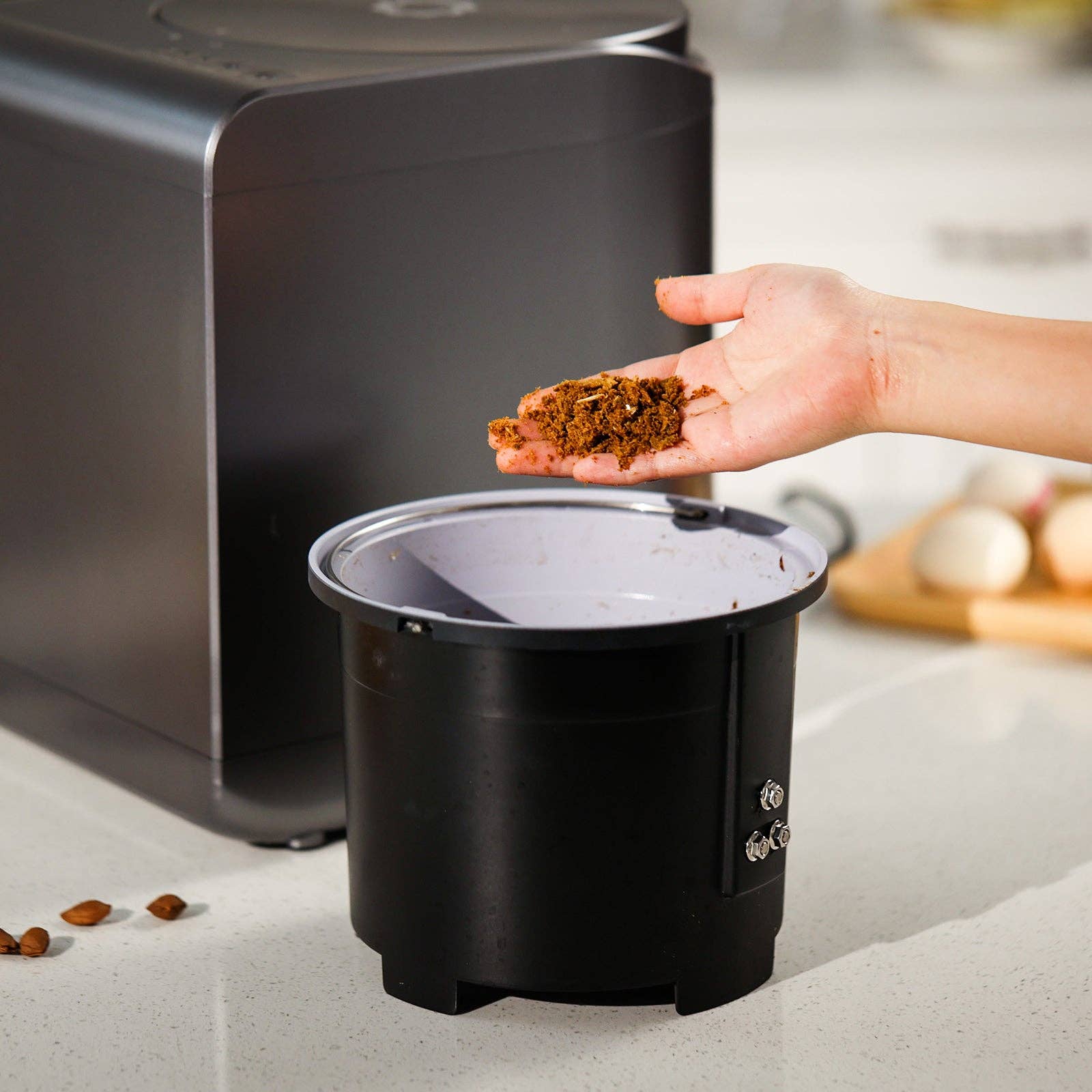 Airthereal - Vendita all'ingrosso Utensile/attrezzo da cucina - Secchio per compostiera da cucina con coperchio di riserva, capacità 2,5 litri2