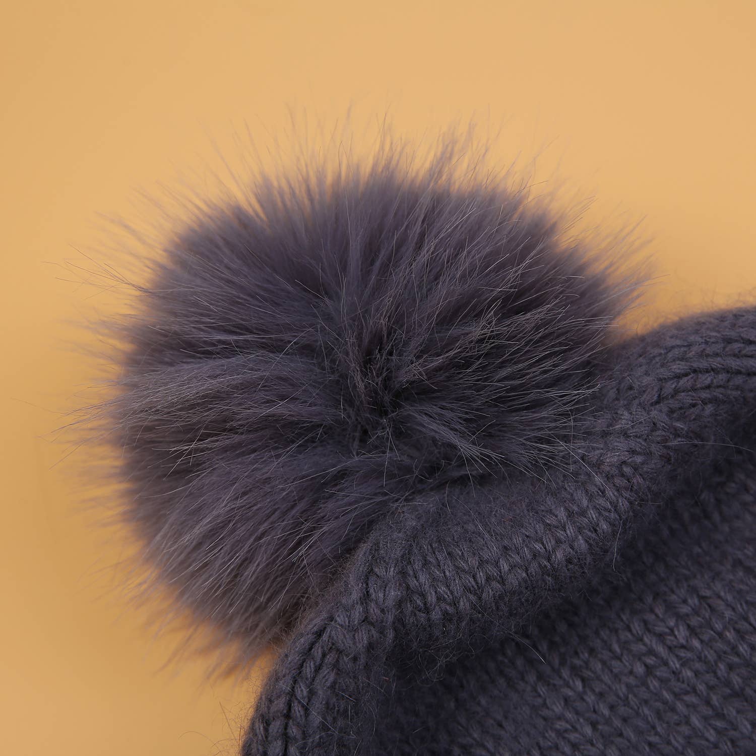 PEACH ACCESSORIES - Vendita all'ingrosso Berretto - Donna - Cappello con Pompon Fiori di Cristallo SD11611