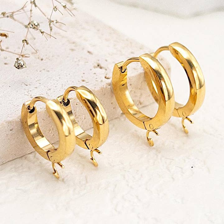 10/50Pc Hypoallergenic Hoop Finding Waterproof 18K Gold PVD for wholesale by UBNY Collection