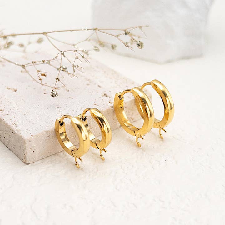 10/50Pc Hypoallergenic Hoop Finding Waterproof 18K Gold PVD for wholesale by UBNY Collection