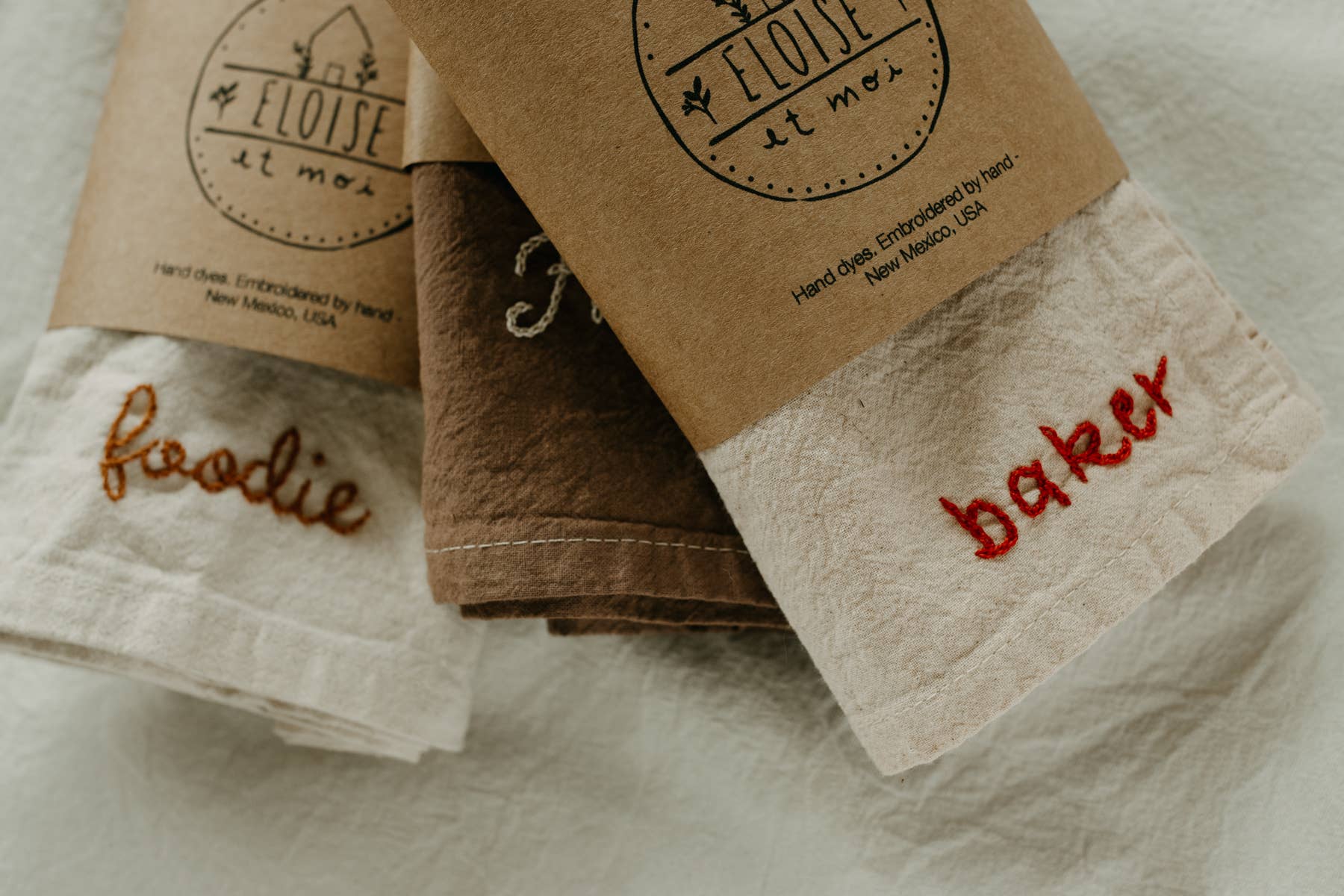 Eloise et moi – wholesale Kökshandduk – Handbroderad Handfärgad Ekologisk bomull Kökshandduk13