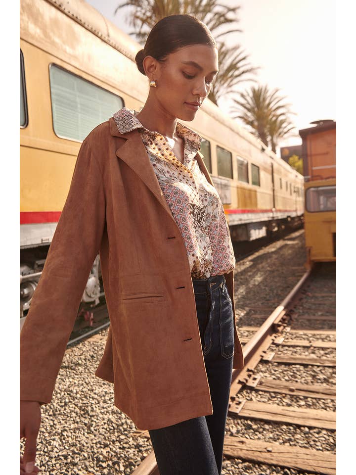 Promesa USA - Wholesale Jacket - Women's - Woven Lapel Collar Button Front Pocket Jacket