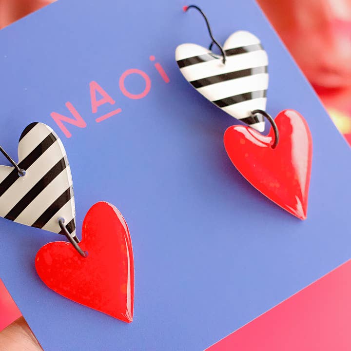Orecchini Pendenti con Doppio Cuore - Fatti a Mano su Ordinazione per la vendita all'ingrosso da parte di Naoi