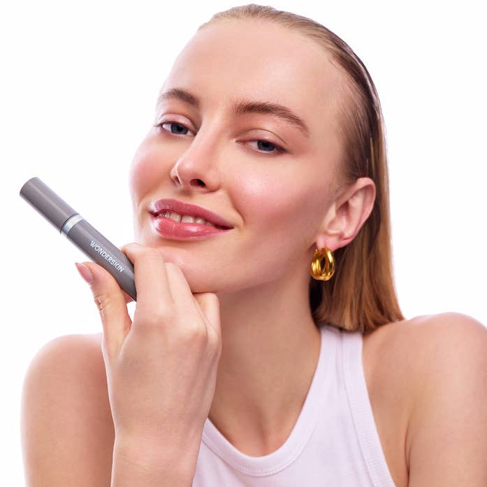 Wonderskin - Wholesale Eyebrow Pencil/Filler - WONDER BLADING Brow Stain & Go Masque