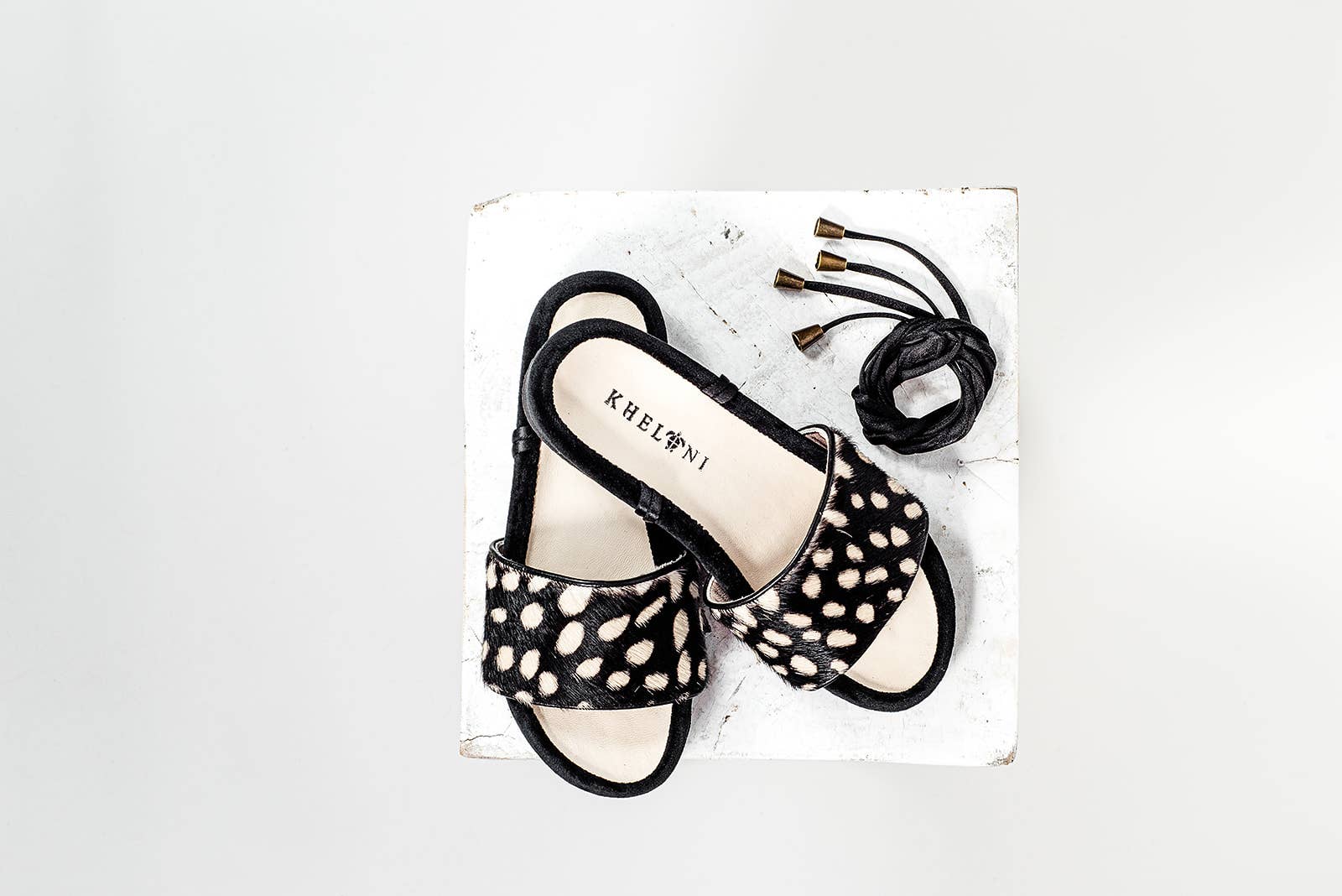 cowhide sandals wholesale