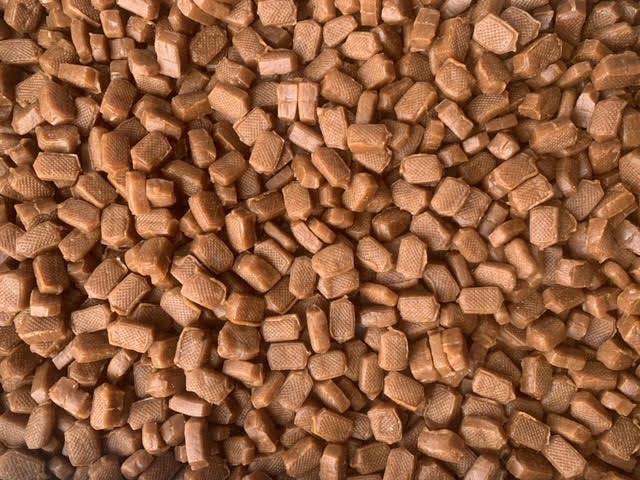 Confiserie 1844 - Wholesale Caramel - METALLIC MILK CARAMEL BOX (HARD BOILED) -90G1