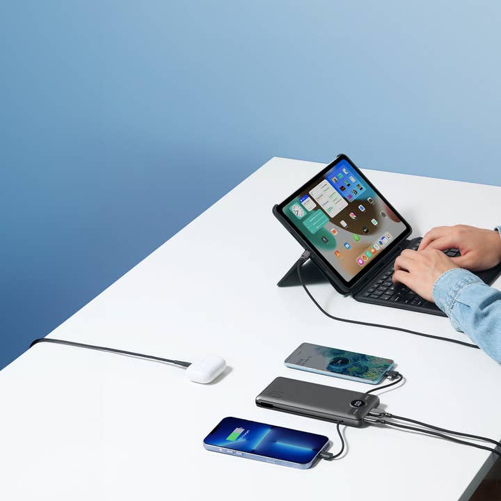 KeySmart / STATIK - Vendita all'ingrosso Caricatori portatili - GOHUB™ | Powerbank e caricabatterie 3 in 1 da 10.000 mAh7