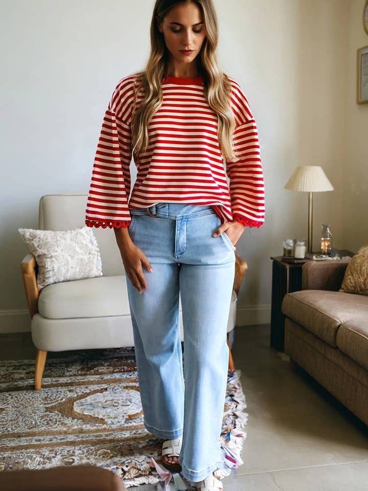 Lovesoft - Wholesale Blouse - Dames - Zwart Gestreept Print Drop Shoulder Kant Afgewerkt Armband Mouw Losse Top10