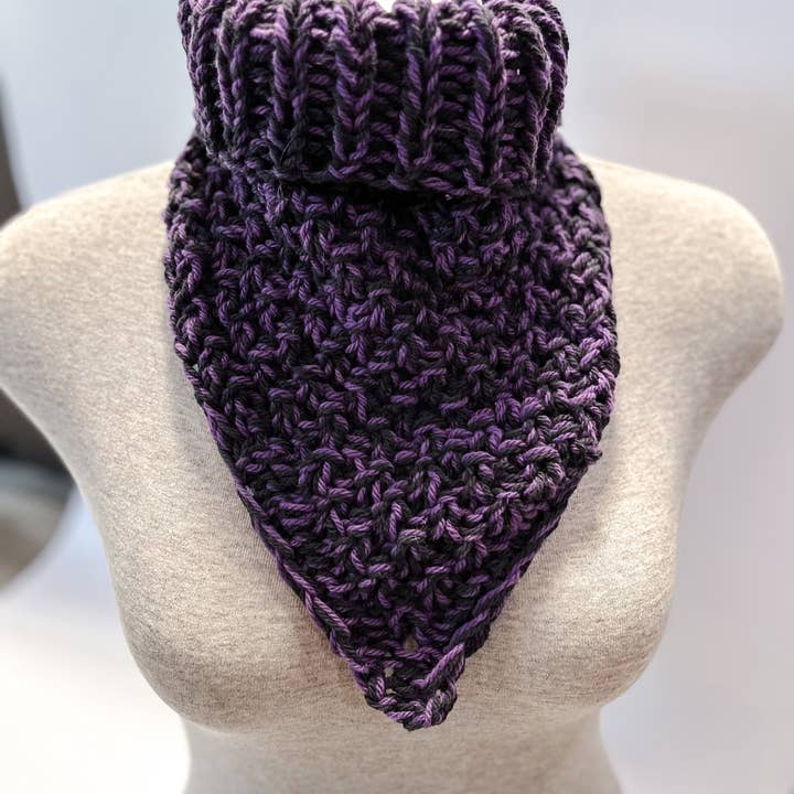 Hoagland Handmade - Wholesale Scarf - Women's - Virginia hand-dyed merino hand-knit chunky cowls2