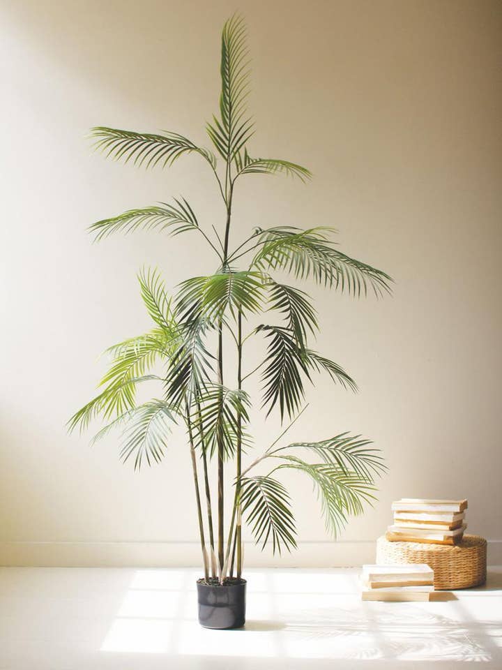 ARTIFICIAL PALM TREE IN A BLACK POT for wholesale by Kalalou