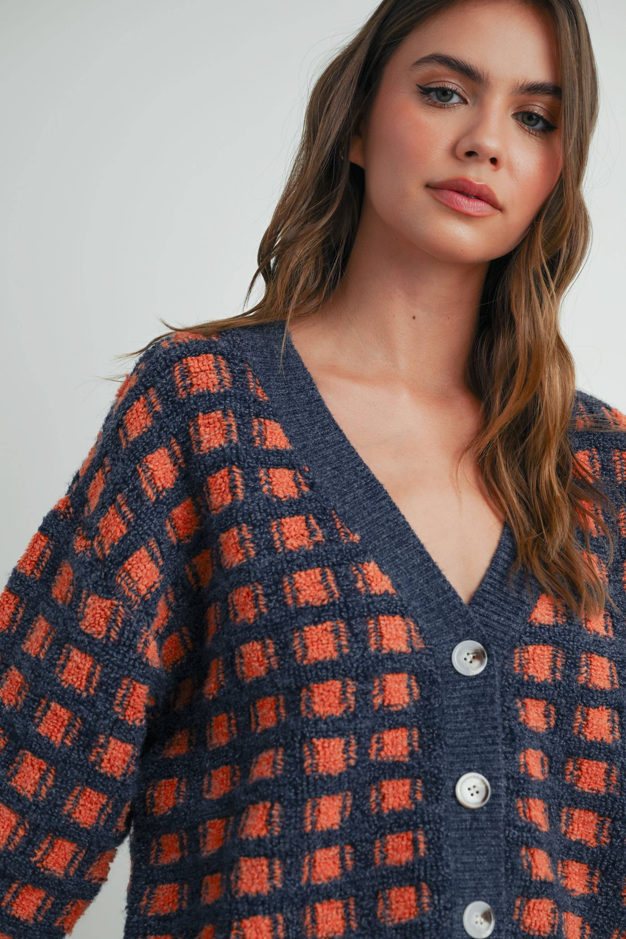 BUTTERMELON – Engroshandel Cardigan - Dame – Cropped V-hals Cardigan - BMC751929