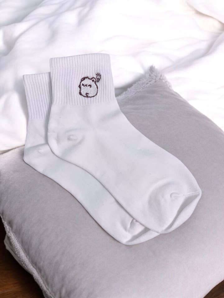 Embroidered socks CH01 for wholesale by BYREN | ÉLINE L'ATELIER