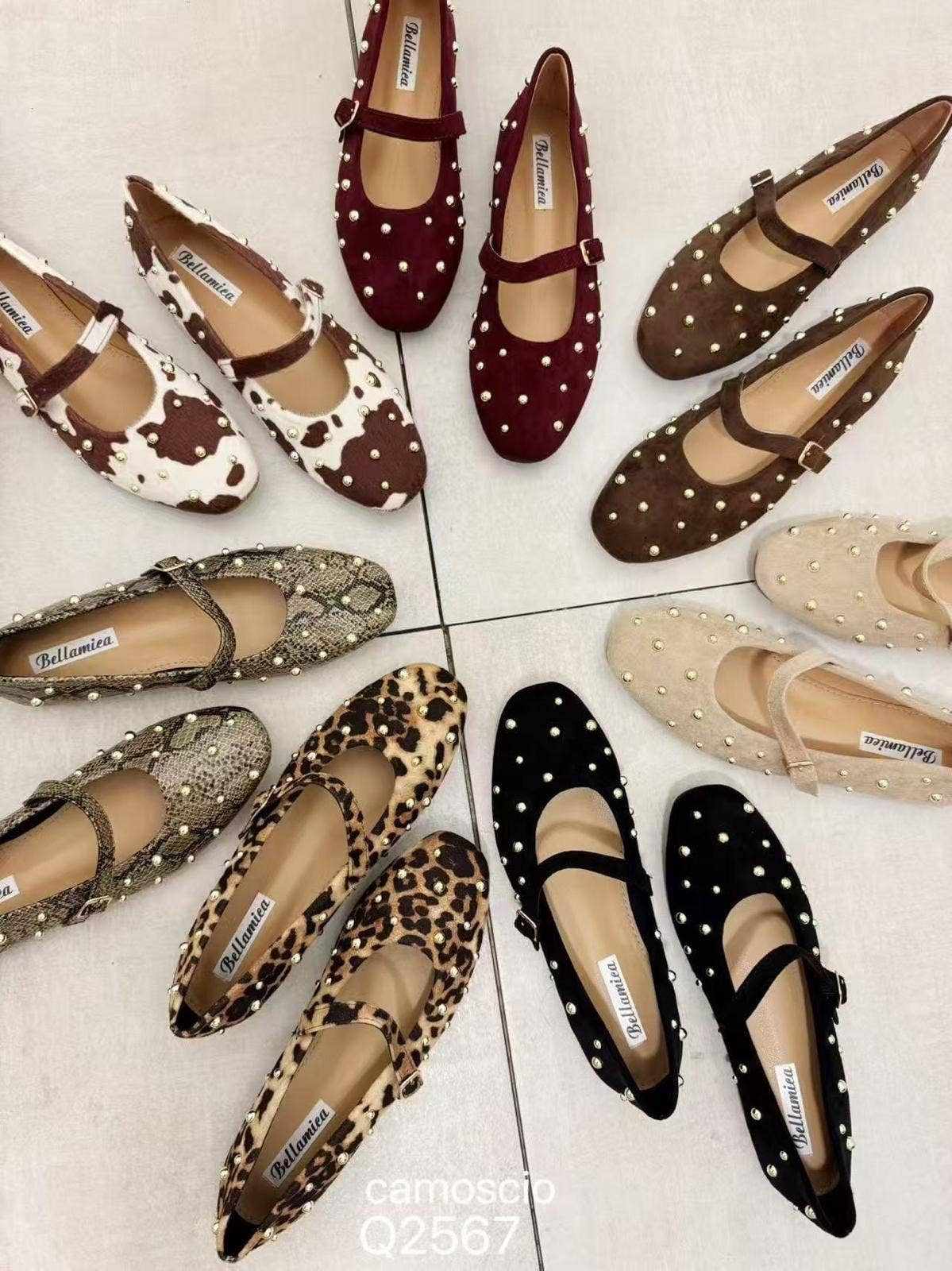 SWEET MAGIC MODA Y COMPLEMENTOS - Wholesale Flats – Women’s - FLAT FAUX LEATHER MULES WITH STUDS