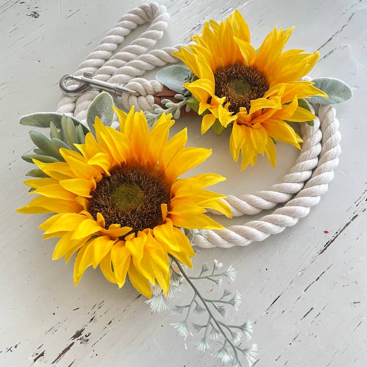 Trela para cão de casamento com girassol: trela de corda floral estilo casa de campo por atacado de Wolf and Wonder