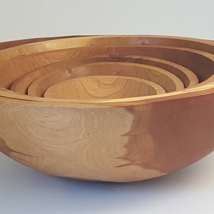 Petermans Boards and Bowls Inc. - Wholesale Serve Bowl - 10" CHERRY ROUND BOWL