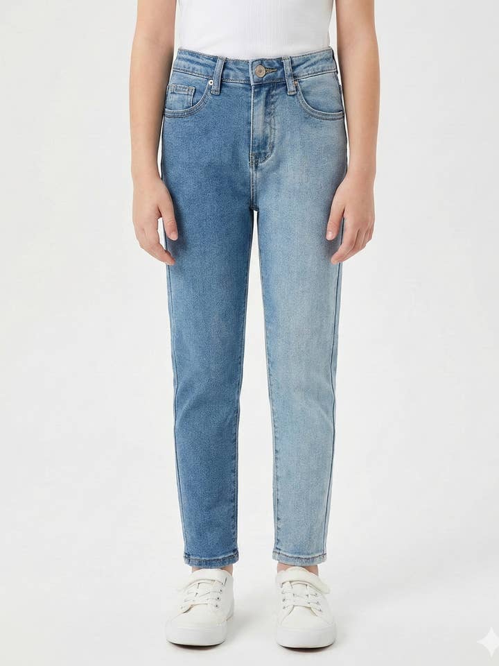 Jean slim bicolore à taille haute et ajustable pour fille pour la vente par MINI MIGNON PARIS