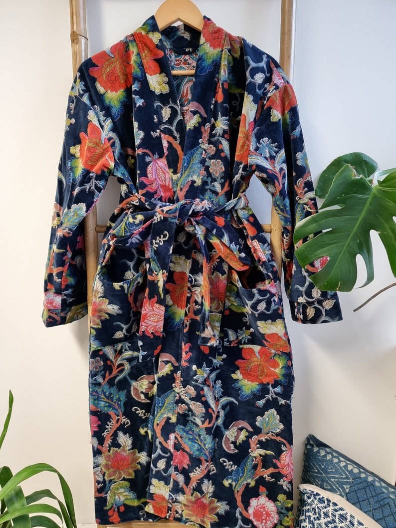 Essential Designs London - Vendita all'ingrosso Kimono - Donna - Giacca kimono unisex in velluto di lusso reversibile con stampa a colori misti3