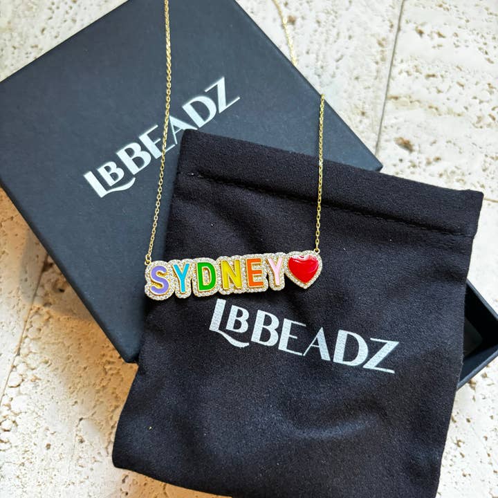Collier Prénom Arc-en-ciel pour la vente par LB Beadz