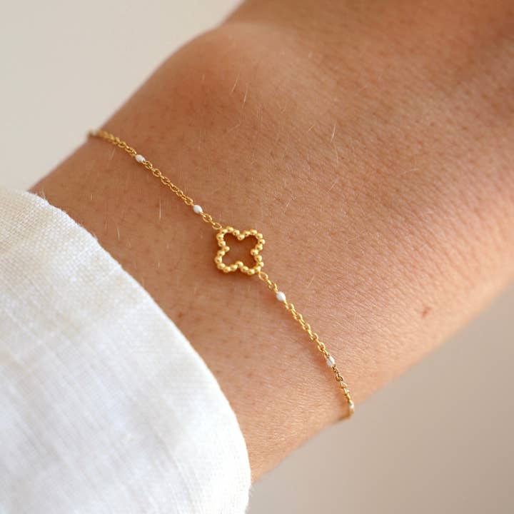 Fine stainless steel white clover bracelet for wholesale by Victoire Collection