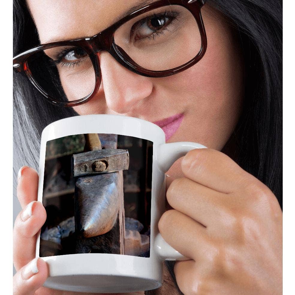 3dRose – Engroshandel Kaffekrus – 3dRose, Rumænien, Transsylvanien, Viscri, Smedens værktøj., Krus9