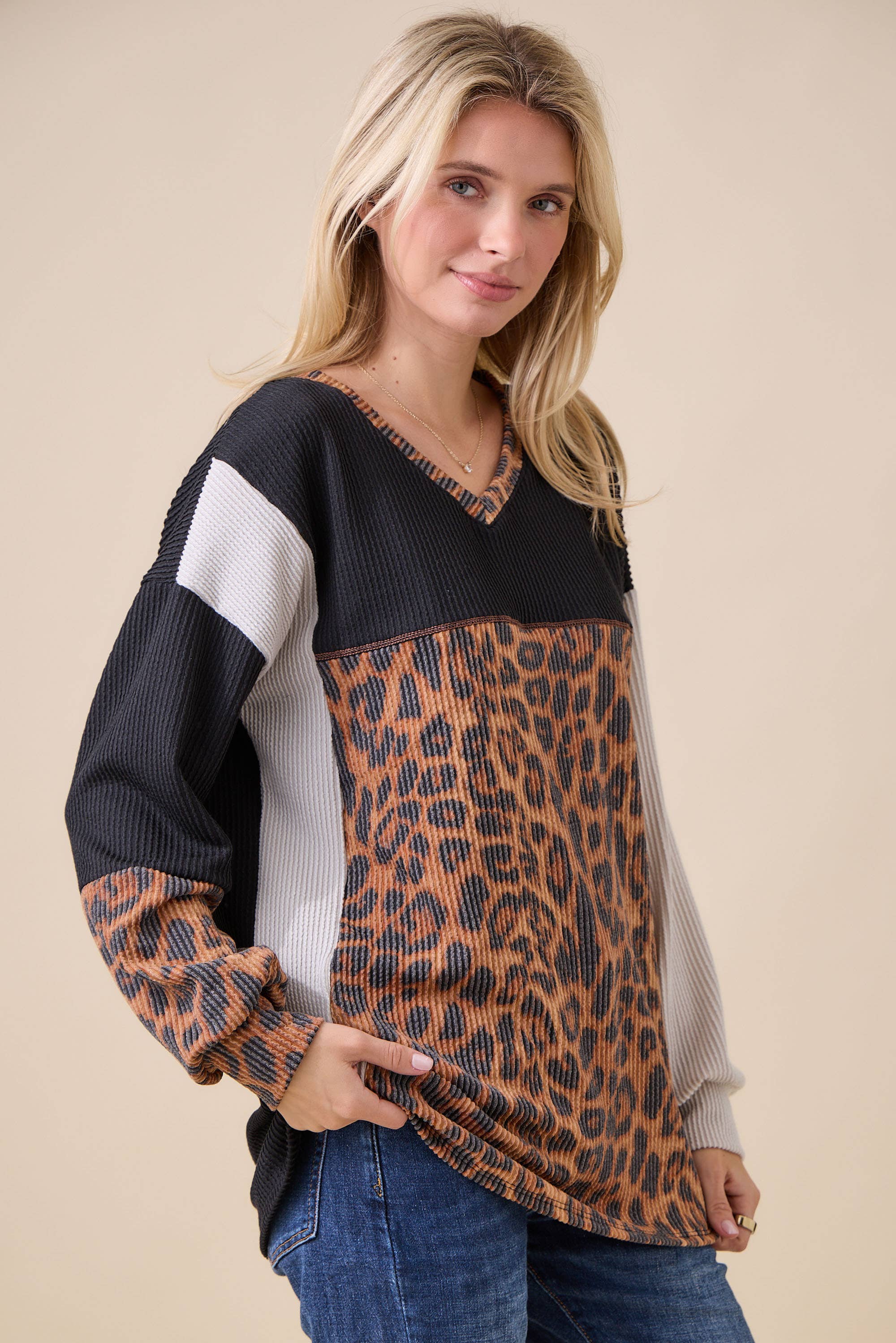 Celeste Clothing - Wholesale Knit Top - Women's - WOMEN'S RIB COLOR BLOCK ANIMAL PRINT LONG SLEEVE TOP30