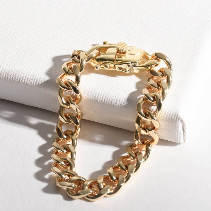 Le CC Cuban pour la vente par The Views & Co