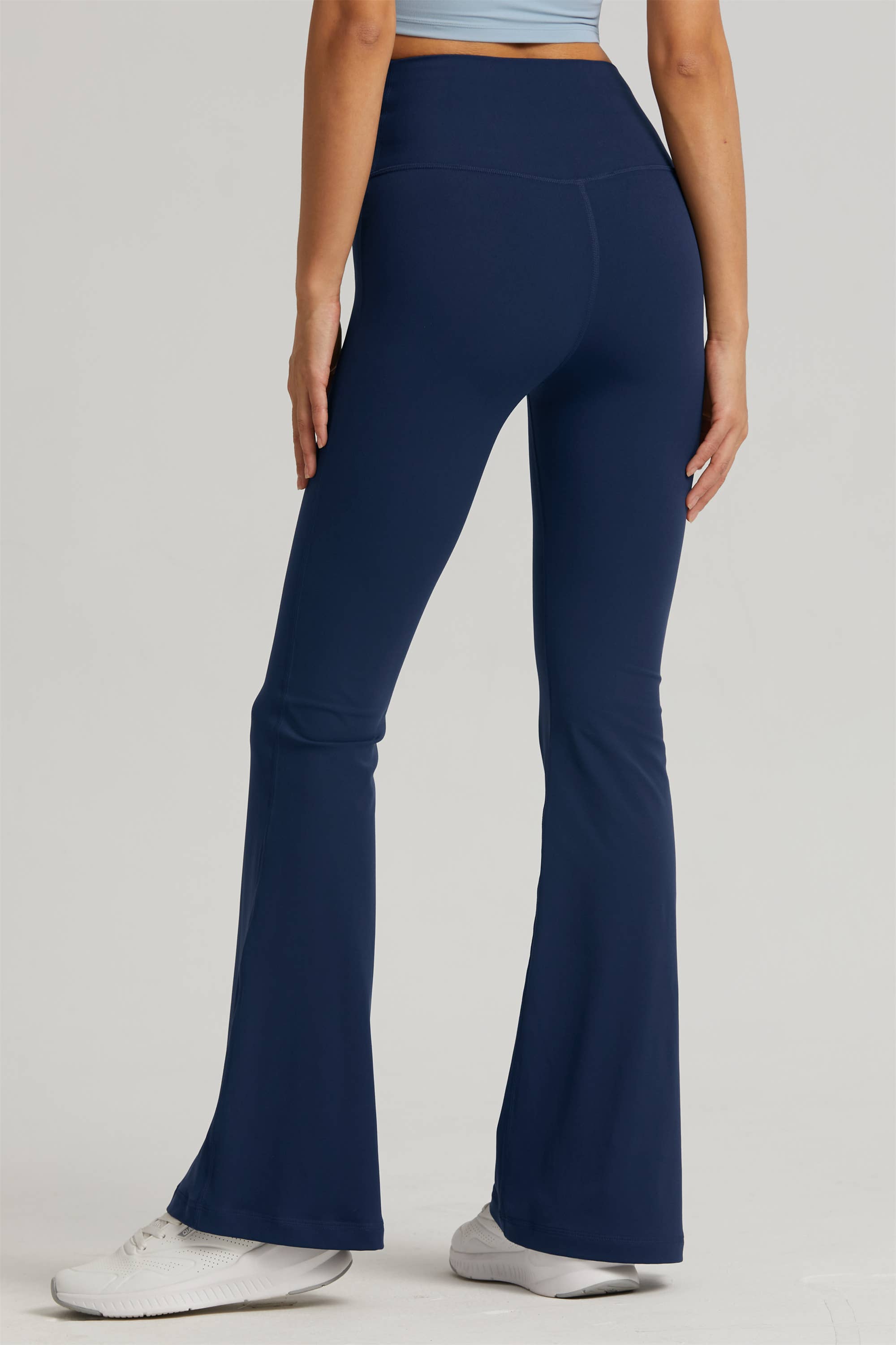 91thelabel - Vente Pantalon de sport – femme - Pantalon de yoga taille haute évasé sculptant Athena2