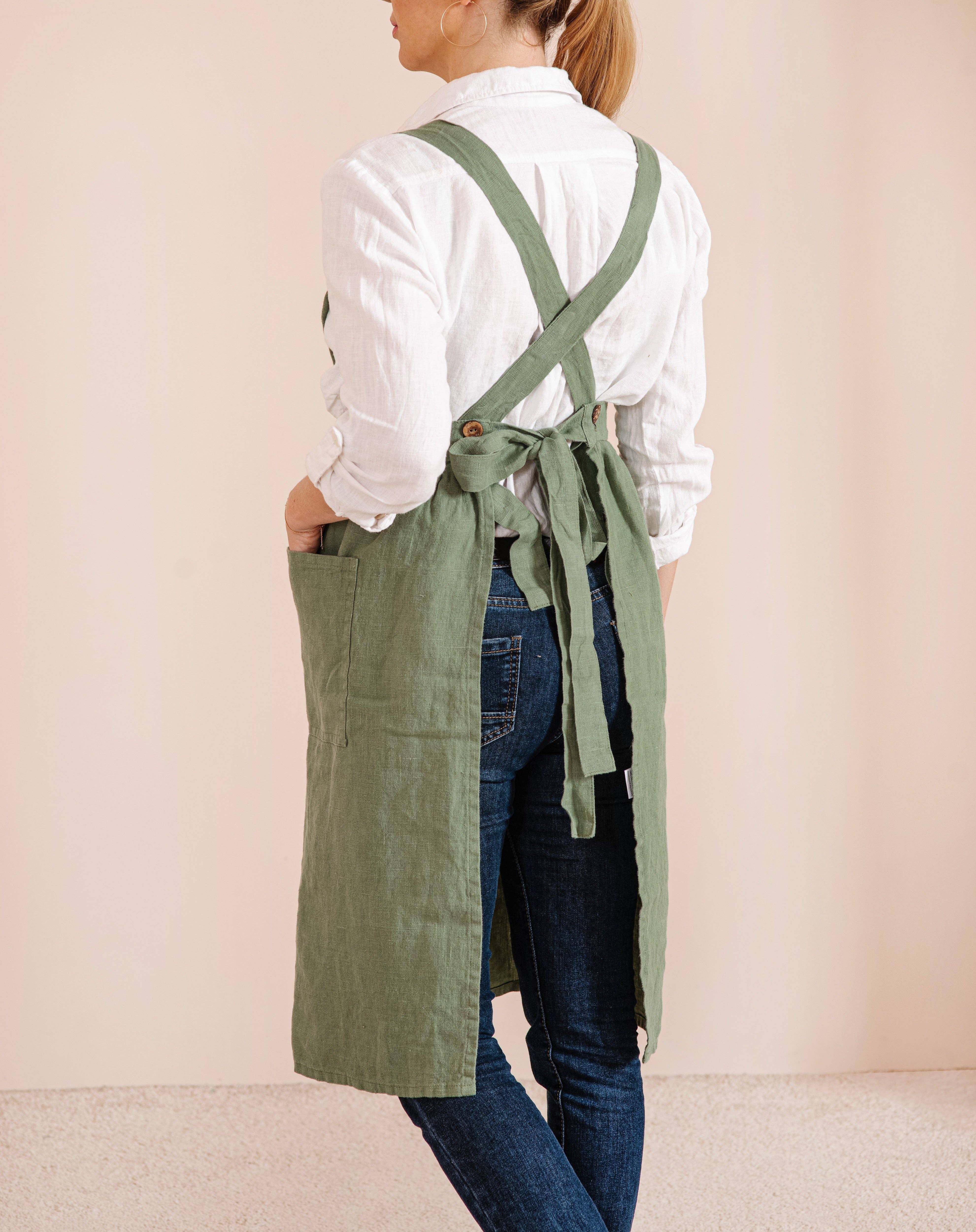 LinenQ - Wholesale Apron - Linen pinafore apron dress in various colors6