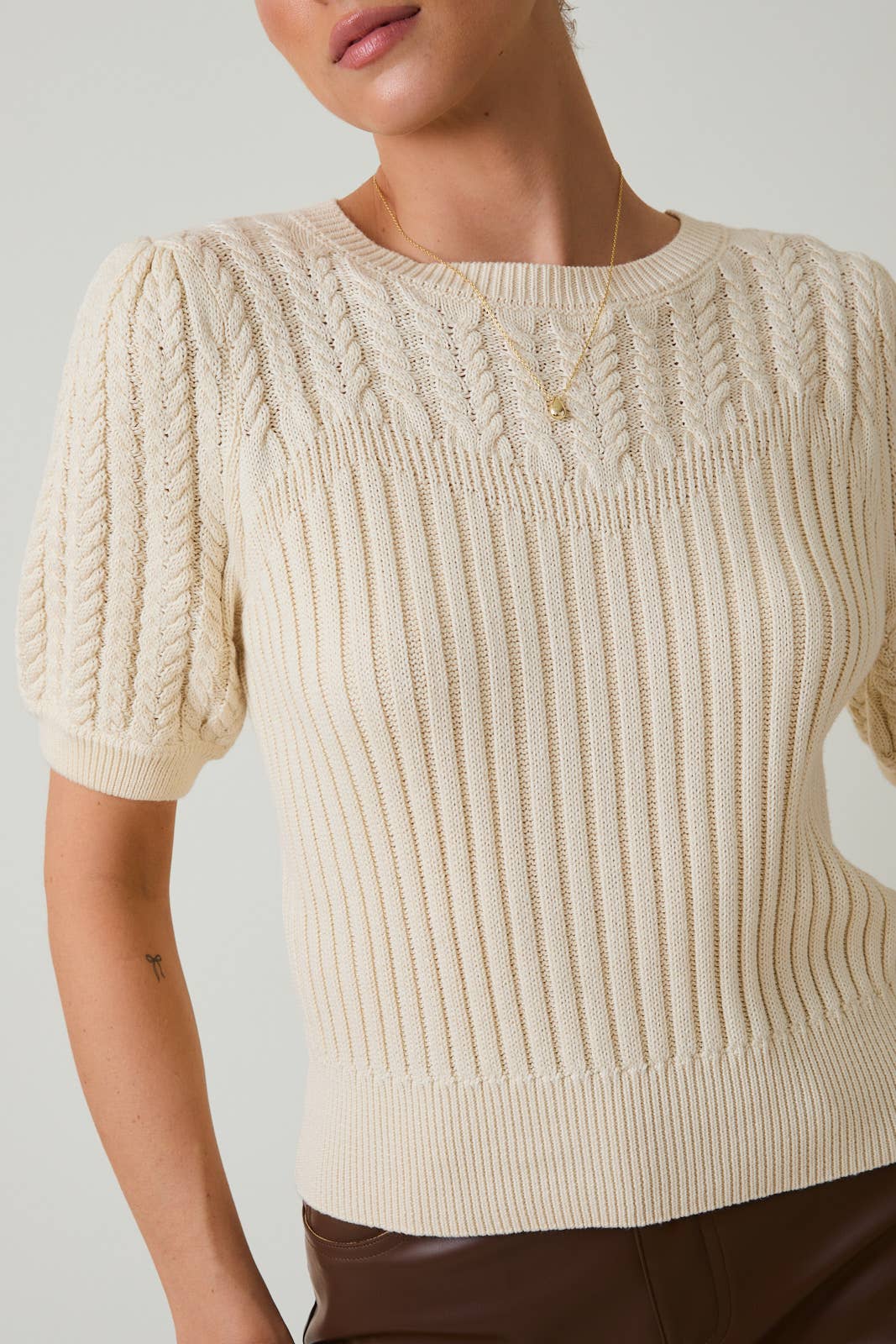 Sunday Edition by LE LIS - Wholesale Knit Sweater - Women's - ROUND NECK PUFF SHORT SLEEVE CABLE SWEATER4