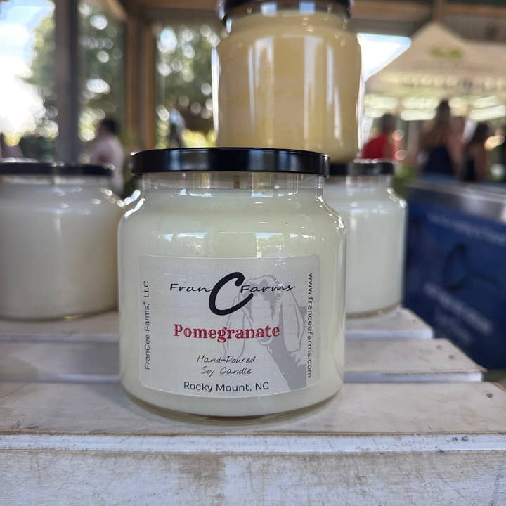 Bougie en soja de l'apothicaire à la grenade pour la vente par FranCee Farms