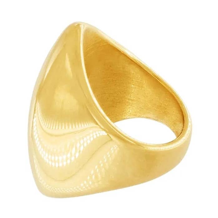 Anello ovale spesso Courage impermeabile con placcatura in oro 18K per la vendita all'ingrosso da parte di Dansk Copenhagen