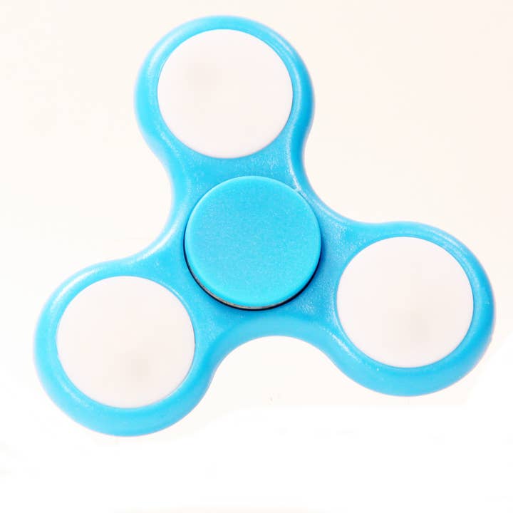 YoYo Sam - Wholesale Fidget Toy - Kids - Hand Spinner -LED Tri-Spinner - Fidget Toy (White)