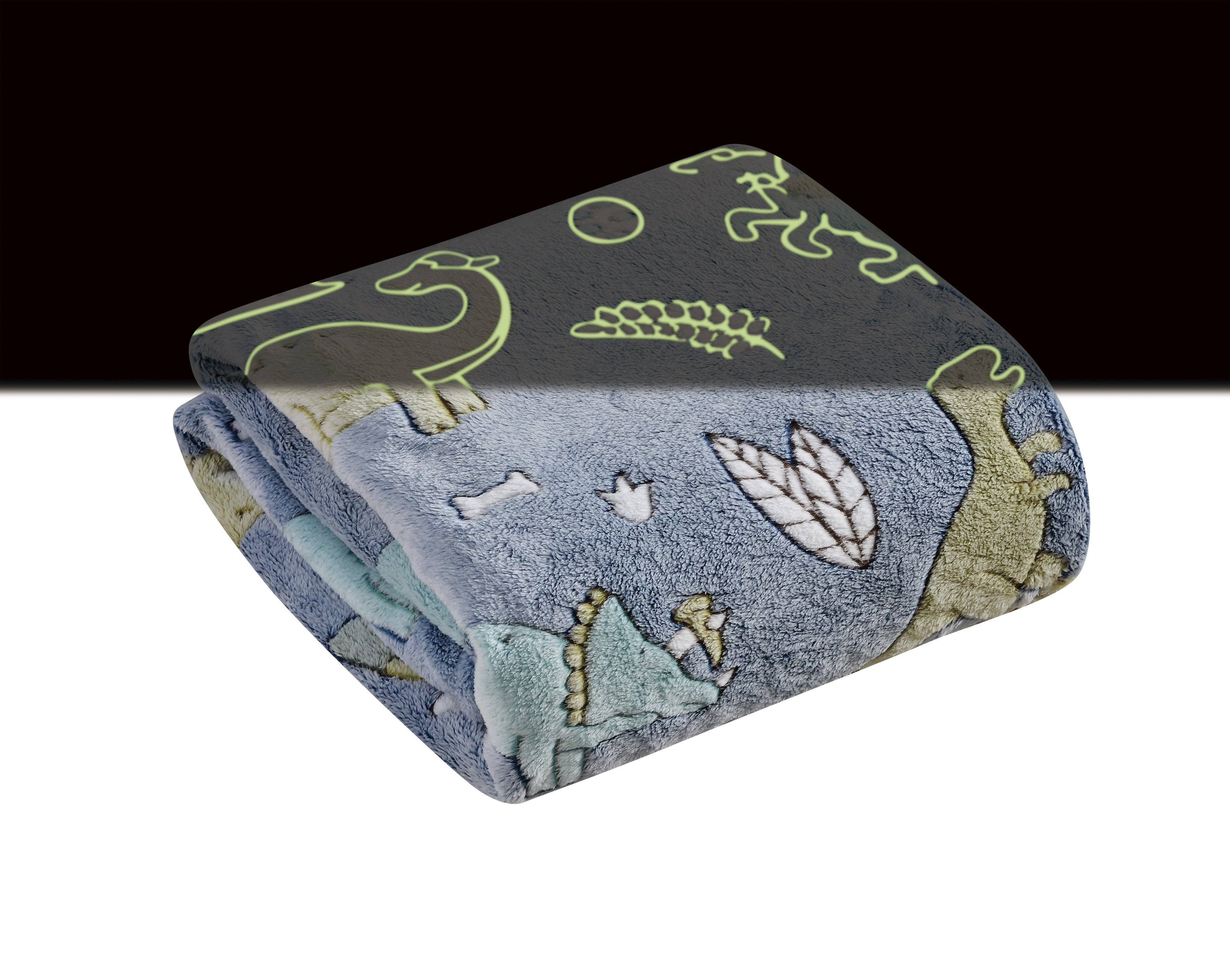 Infinite Basics - Wholesale Throw Blanket - Christmas Blanket Cozy Festive Holiday Throw Blanket 50" x 60"43