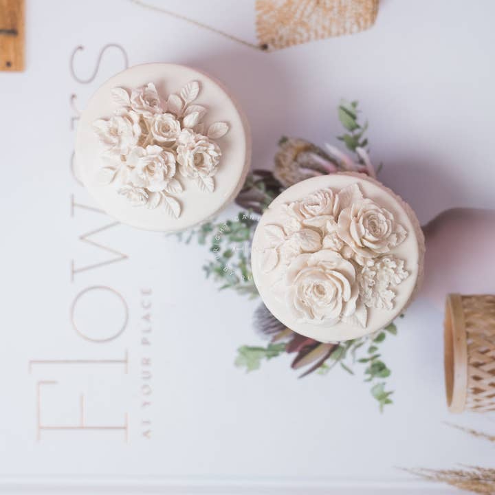 Cream White Blossom Box for wholesale on Faire7