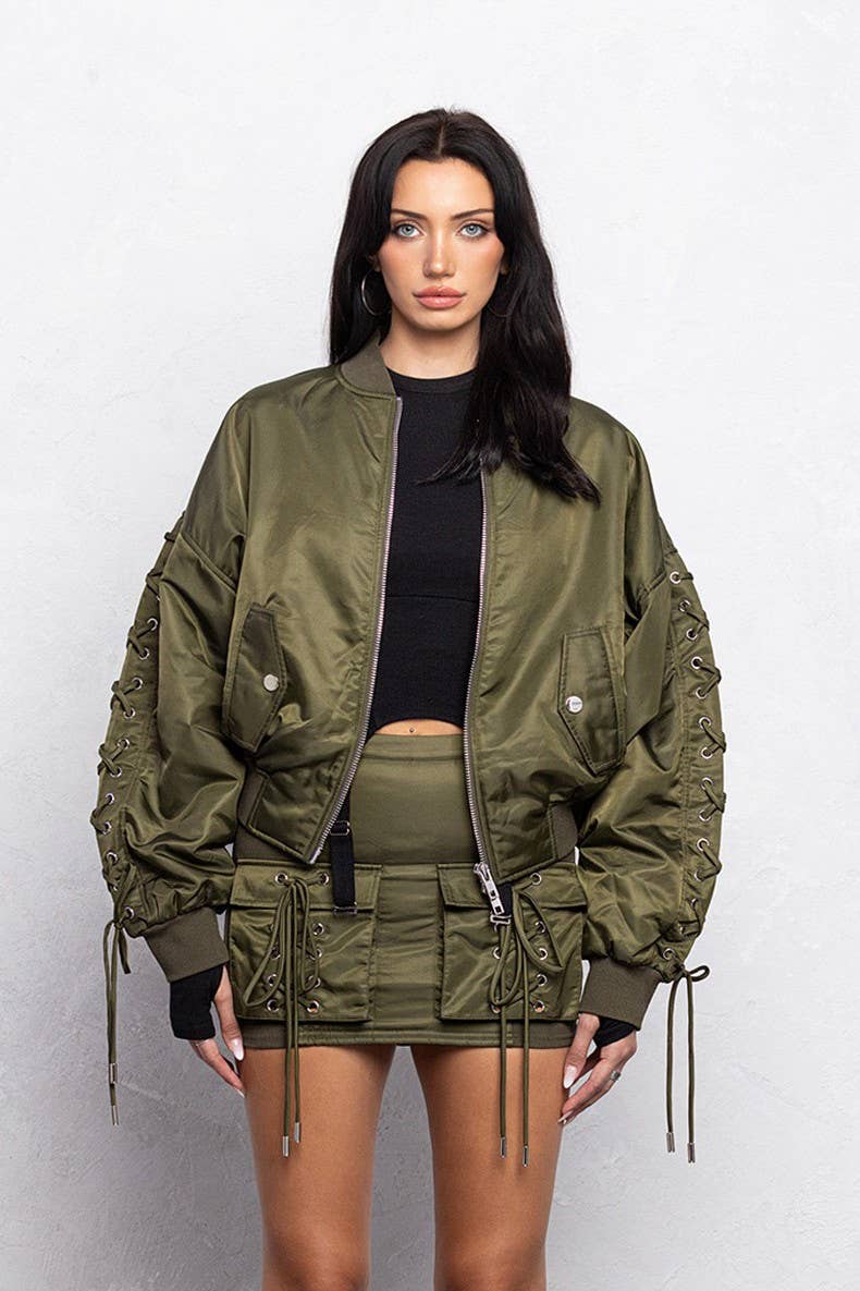 No Vacancy - Venta al por mayor Chaqueta bómber - Mujer - Chaqueta bomber acolchada corta con detalles de cordones4