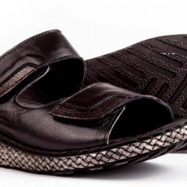 Høj kvalitet læder sandaler til følsomme fødder - sort for engroshandel hos Chenson & Gorett