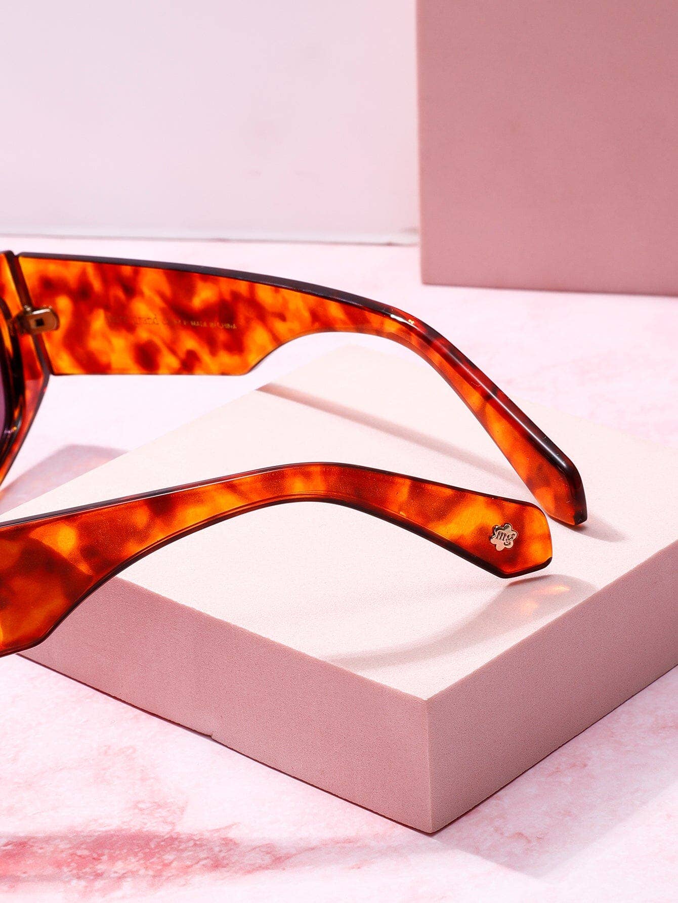 Mure and Grand - Wholesale Sunglasses - Women's - Costa Brava Rounded Frame Sunglasses3