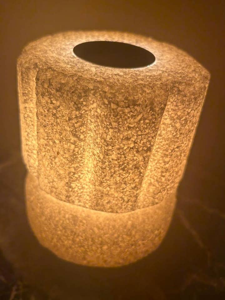 Heilende natürliche reine Salz handgefertigte Lampe mit Duftdiffusor - Zylindrisch 1 von Siwa Reserve für den Großhandel von AuraLine Inc.