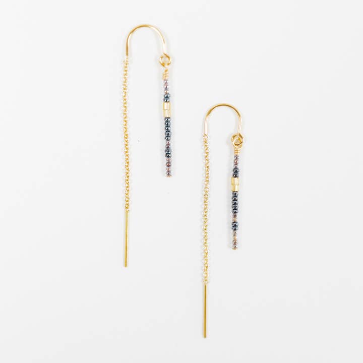 Mira Kauai - Vendita all'ingrosso Orecchini pendenti - Orecchini minimali con perline di vetro blu italiane