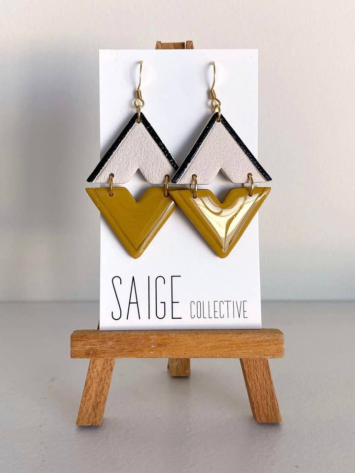 Vienna - Orecchini in argilla crema/nera/senape per la vendita all'ingrosso da parte di Saige Collective