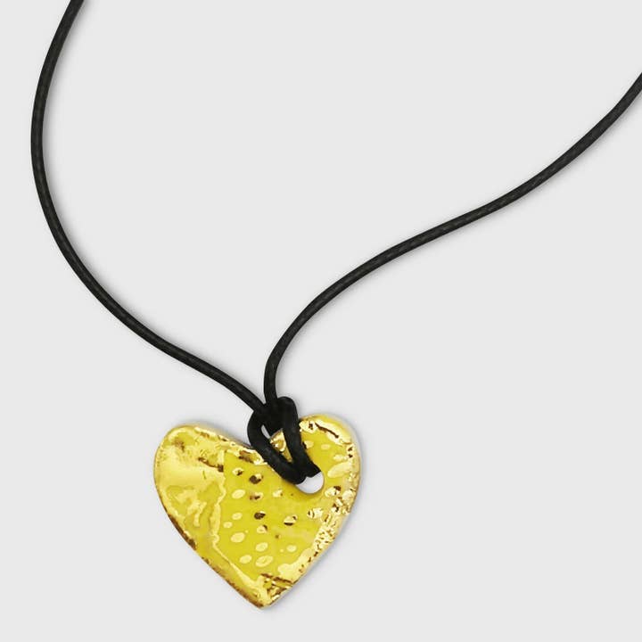 Collier coeur jaune cordon cuir for wholesale by Corinne Ceramique