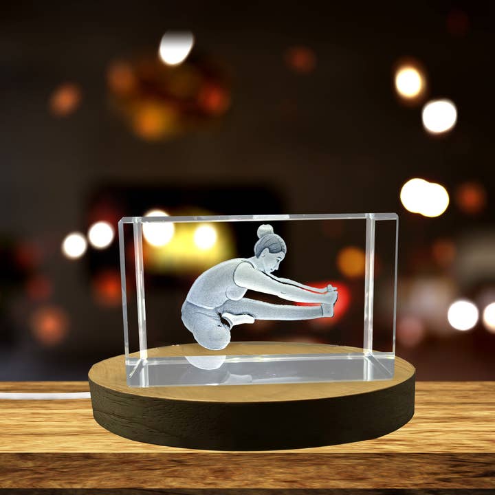 Posture de yoga cristal - Flexibilité des genoux pour la vente par AB Crystal Collection