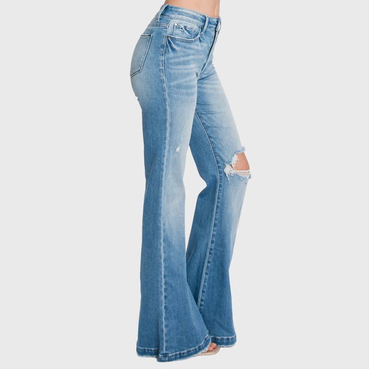Petra153 - Wholesale Jeans - Women's - (PETITE) PZ289F-MD DISTRESSED SUPER HIGH RISE 70'S FLARE