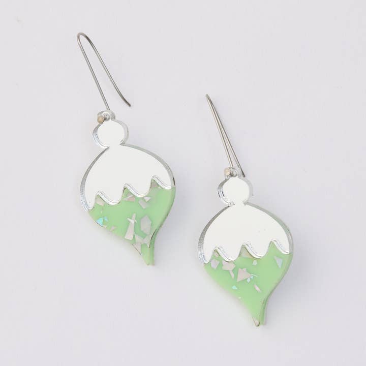 Bauble Örhängen - Silver / Grön för wholesale av Martha Jean