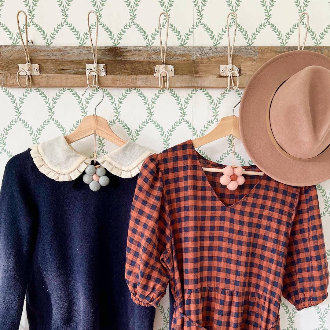 Home Dweller - Wholesale Air freshener - Felt Flower Fresheners - Blue Cypress & Jasmine6