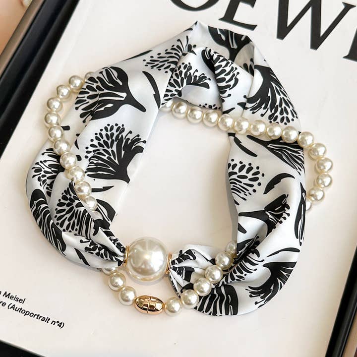 Dipped Shop - Wholesale Scarf - Women's - Elegant Magnetic Clasp Pearl Necklace Scarf DP25G46213