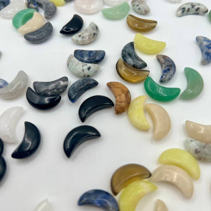 Oils and Auras - Wholesale Spiritual Stone/Crystal - Crystal Moon Carving - Assorted Mini Crystal Moon