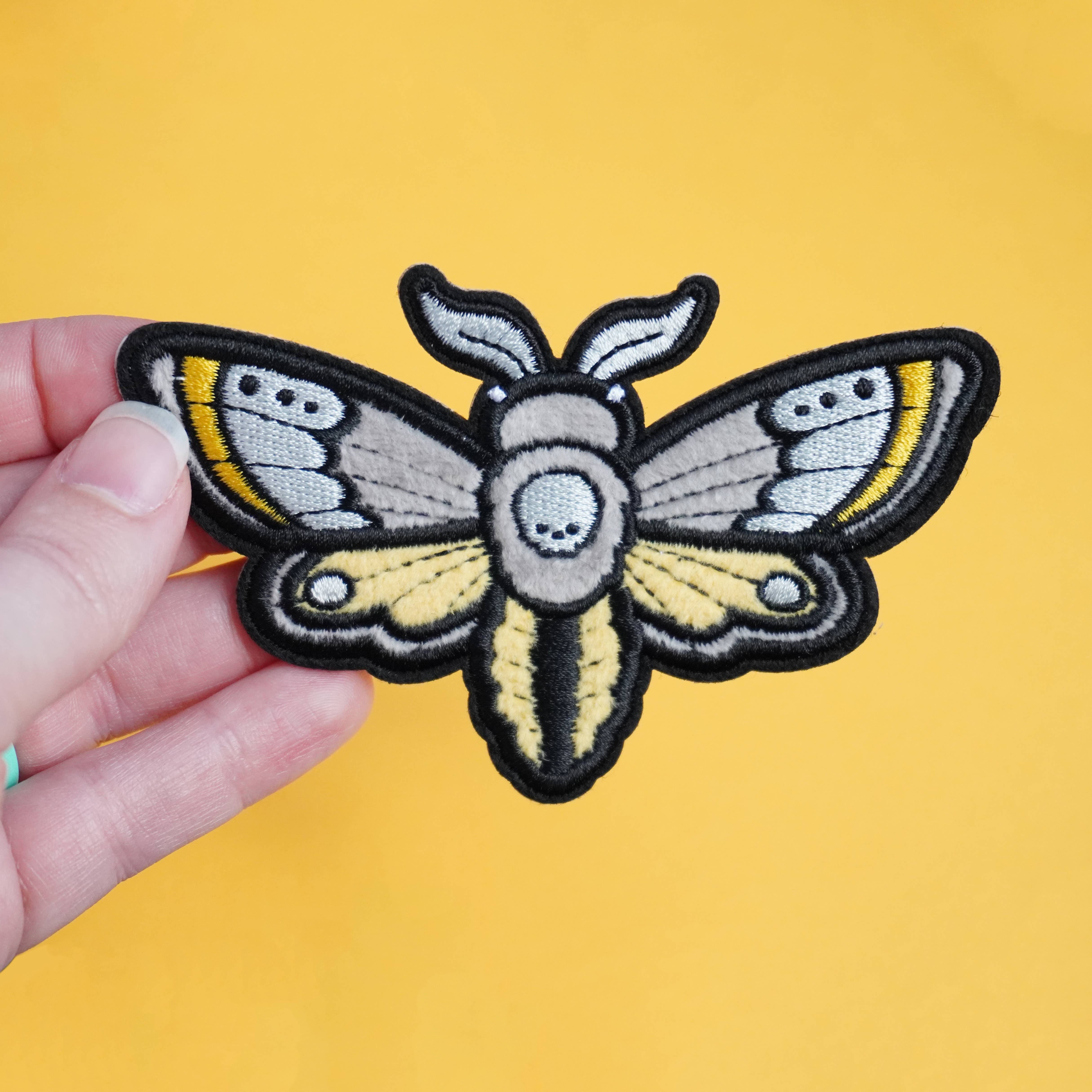 LuxCups Creative – wholesale Patch – Moth Patch3
