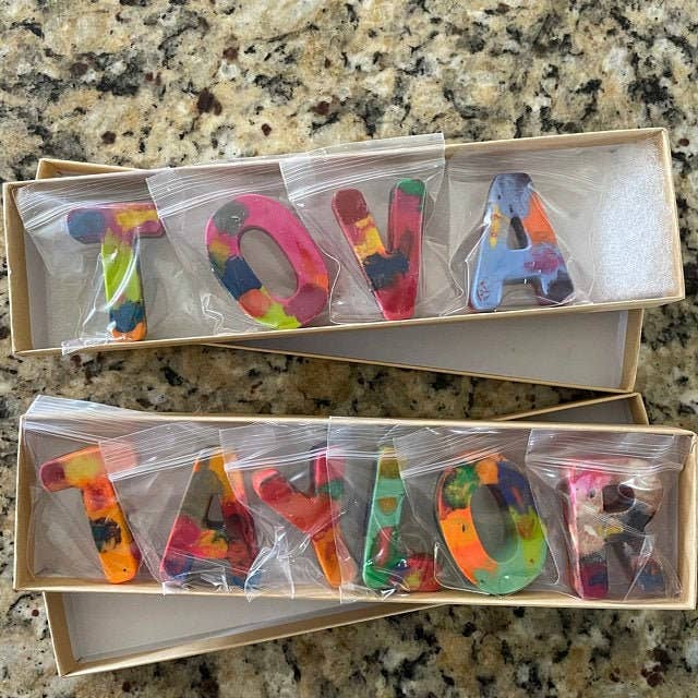 Snazzy Crayons - Wholesale Party Favor - Personalized Crayon Names, Party Favors - Sold by Letter7